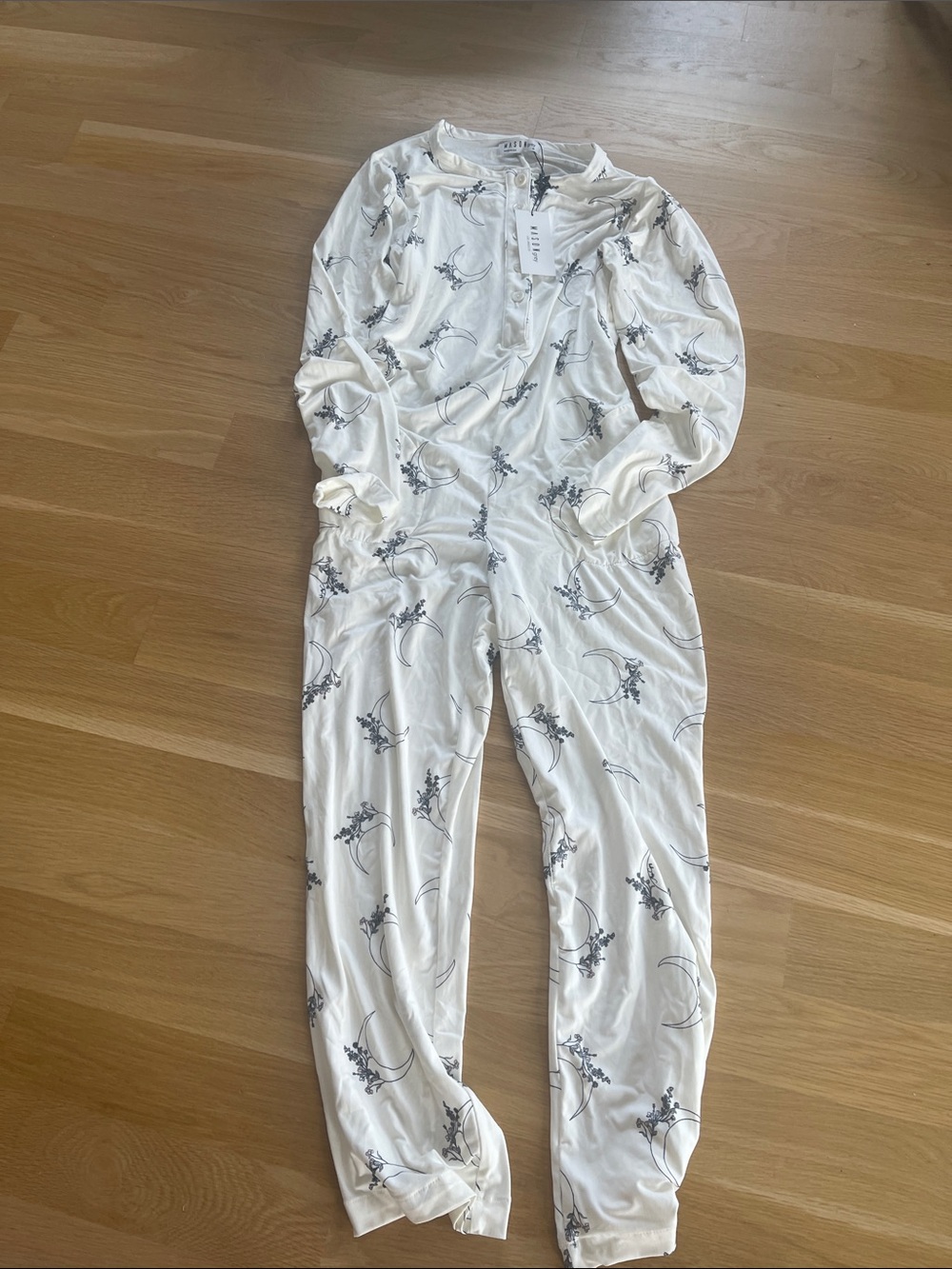 NWT mason grey Floral One-Piece Pajamas, size M